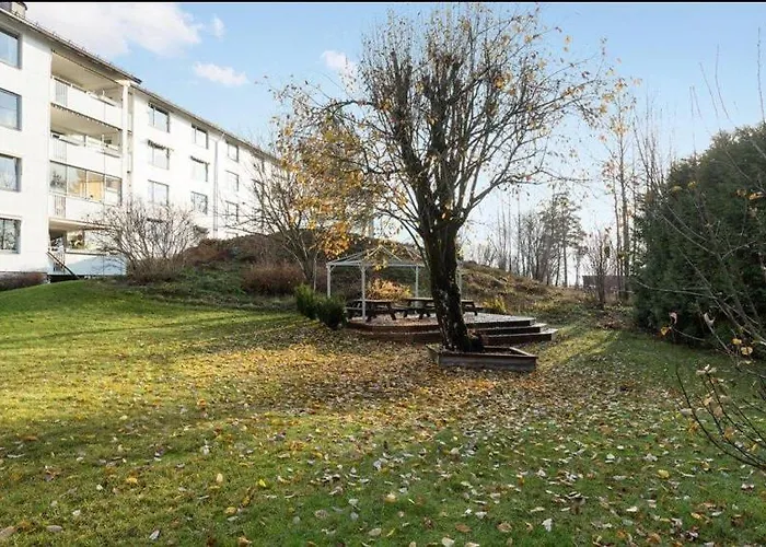 דירה Cozy By Subway, Parking