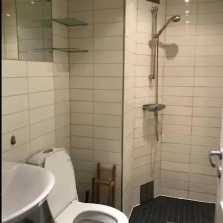 شقة Cozy By Subway, Parking Ovrevoll